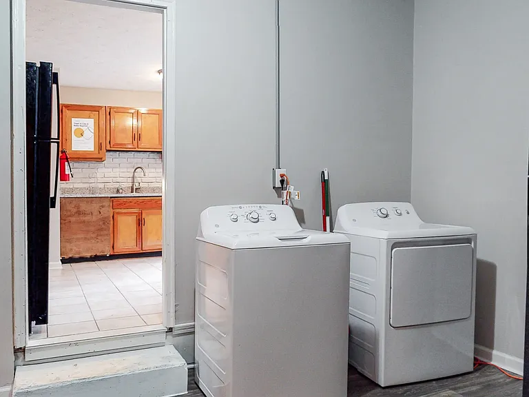Sparta Dr — Photo 8