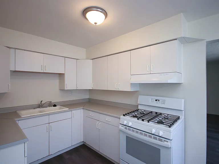 896 Magnolia Ave #5 — Photo 9