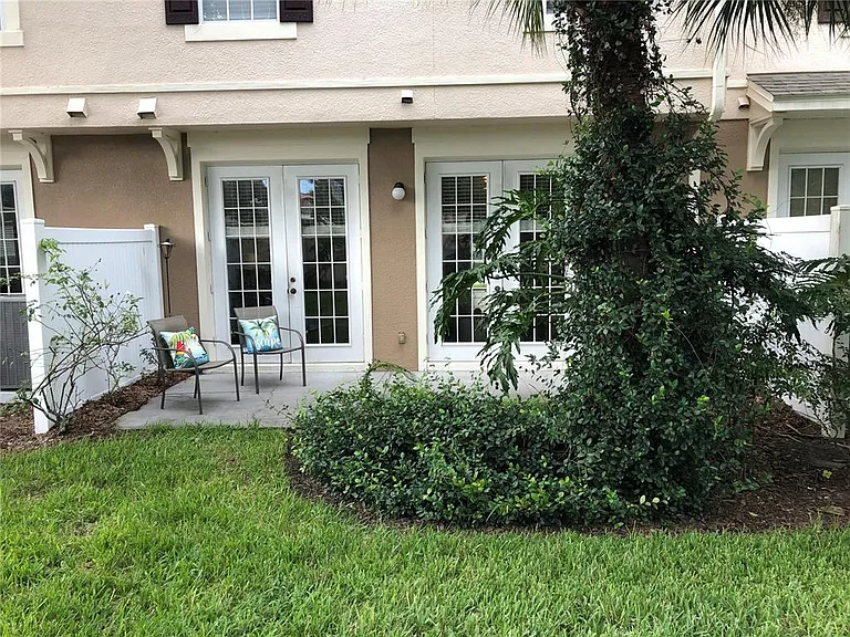 656 Pinebranch Cir — Photo 12