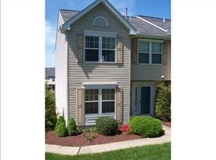 1370 Meadowbrook Dr, Canonsburg, PA