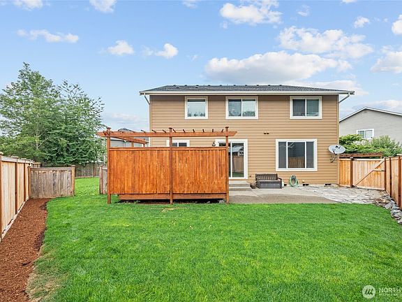 5th image of 12221 184th Avenue E
