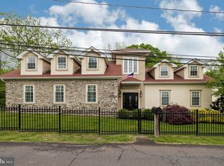 1319 W Park Ave, Perkasie, PA 18944