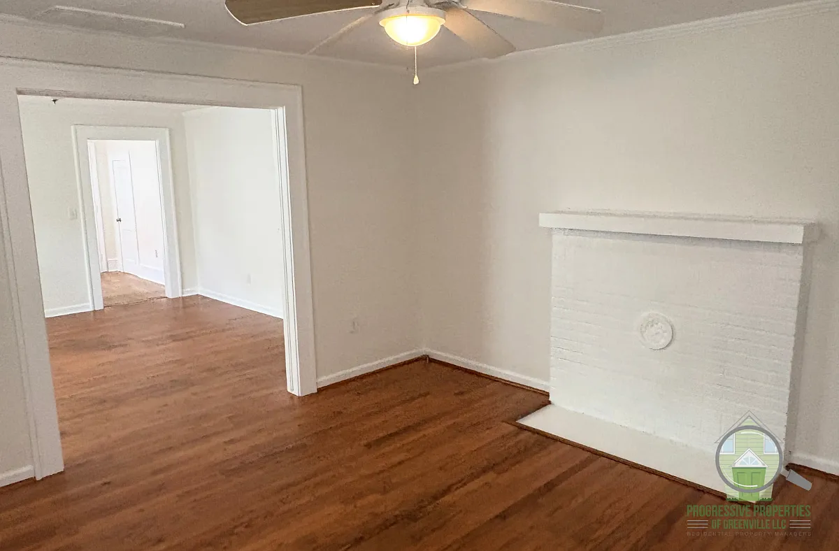 518 Perry Avenue - 1 — Photo 2
