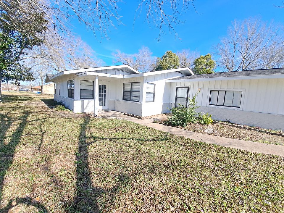 3 BR 2 BATH Bridge City.