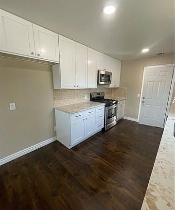 5th image of 11687 California St