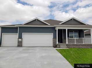 9007 Alexandra Rd, Bellevue, NE 68157