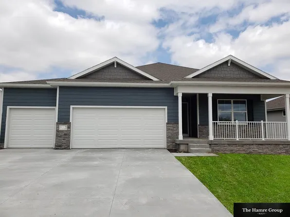 9007 Alexandra Rd, Bellevue, NE 68157