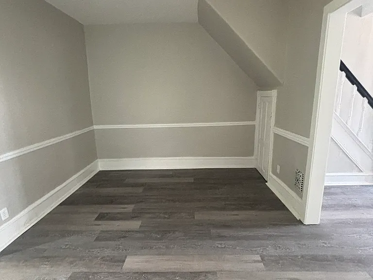 5825 Pemberton St — Photo 14
