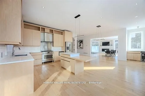 3279 Lakeshore Rd — Photo 23