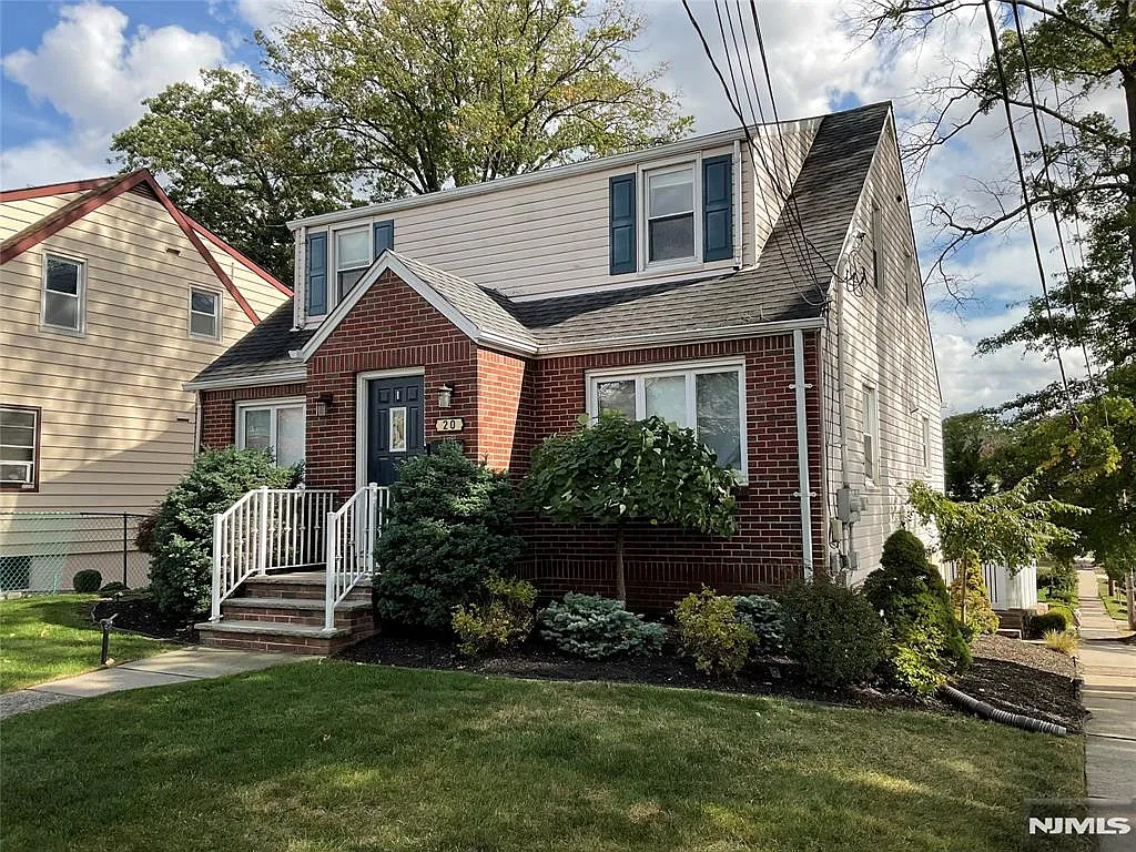 2 bed, $2,500 — Photo 2