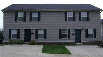 332 E Oak St Photo 1 332 E Oak St Photo 1