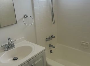 12233 Vanowen St APT D, North Hollywood, CA 91605