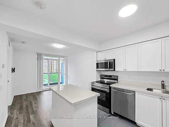 4th image of 30 Harrison Garden Blvd #911