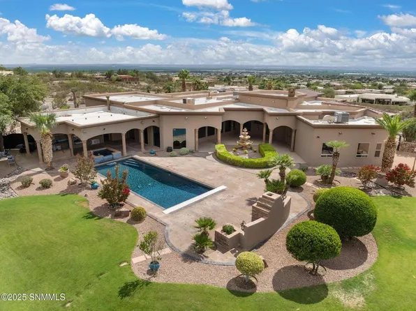 5441 Superstition Dr, Las Cruces, NM 88011