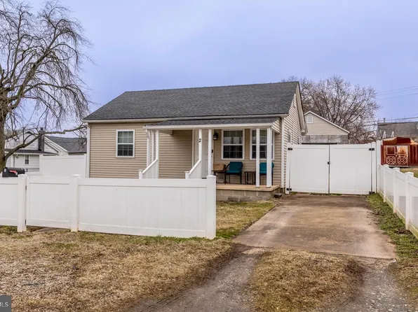 2 Strut Ct, Baltimore, MD 21220