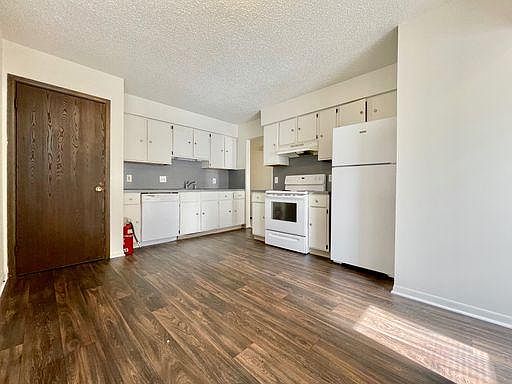 5th image of 11272 Colinward Ave