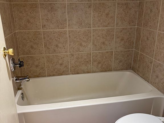 2nd image of 1810 E Blacklidge Dr APT 317
