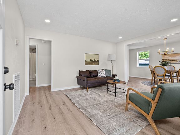 4th image of 259 Raintree Dr