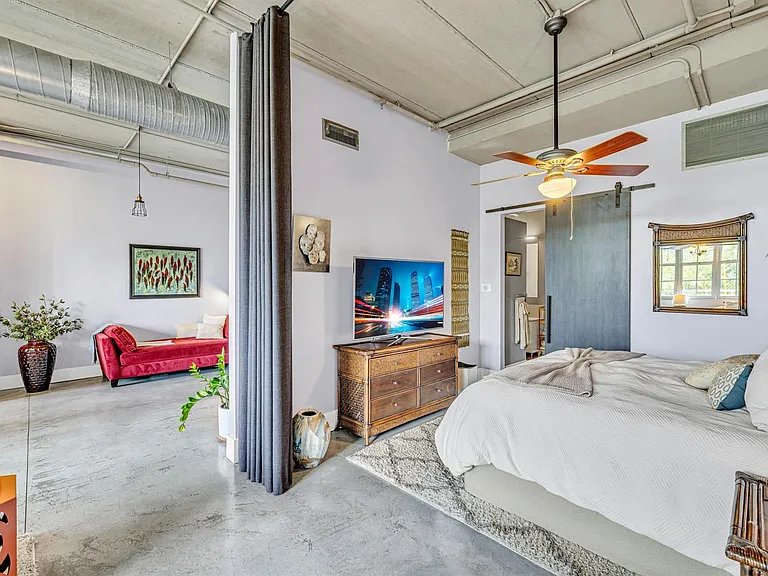 425 N Andrews Ave #303 — Photo 9