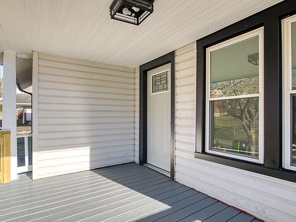 5th image of 720 Gateway Dr