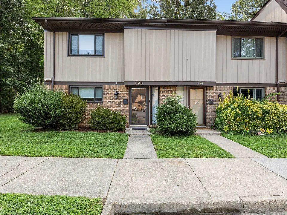 1148 Willow Green Dr #1
