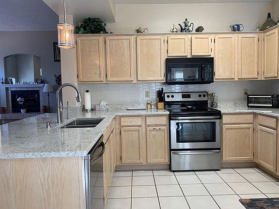 2nd image of 5566 N Largo Cipressi