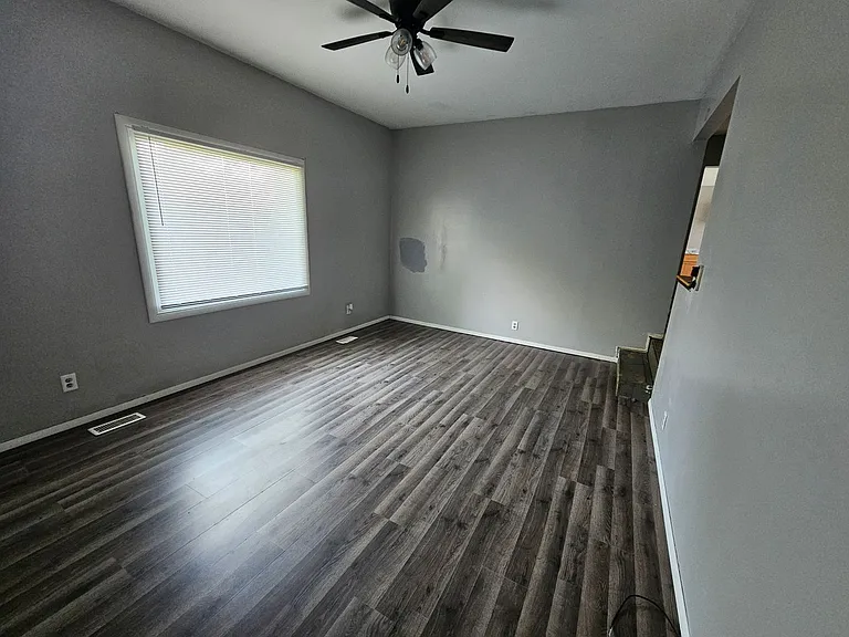 2407 N 15th St — Photo 10