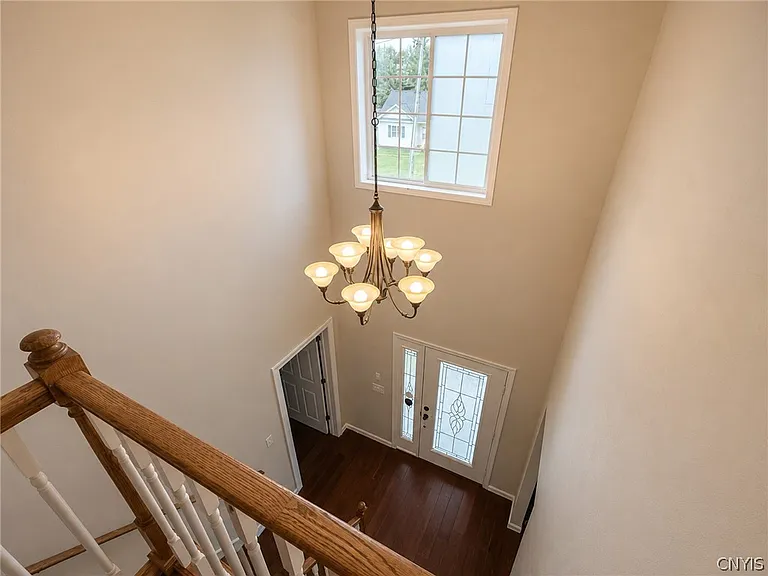 923 Emmett St — Photo 11