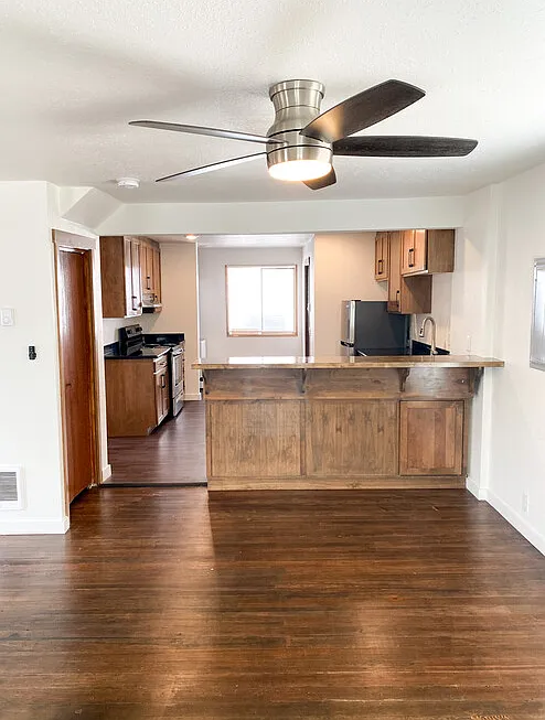 2 bed, 800 sqft, $1,999 — Photo 4