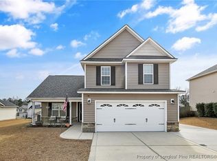 5227 Goshawk Dr, Hope Mills, NC 28348