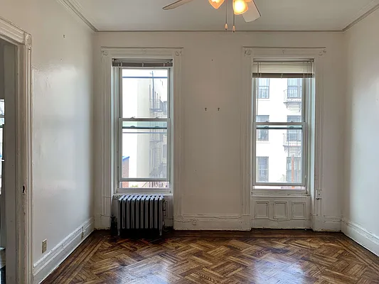 Rented by City Roots Realty | media 11