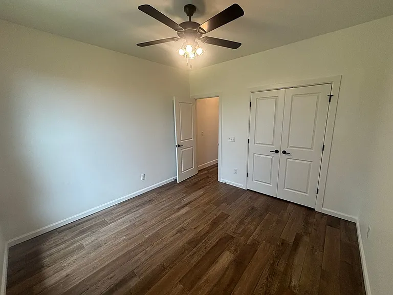1900 Inglenook Dr — Photo 18