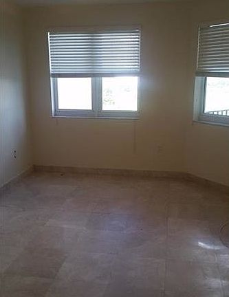 5th image of 19900 E Country Club Dr APT 905