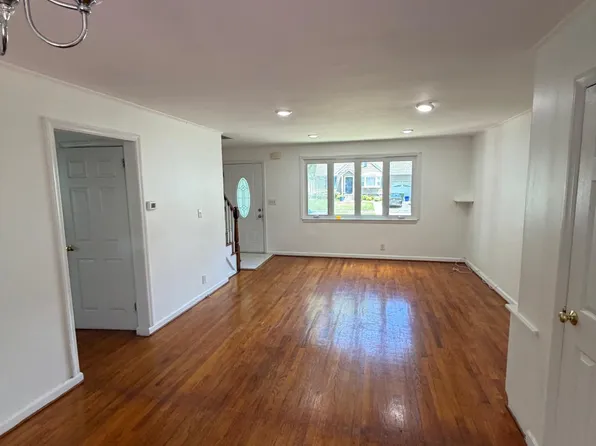 510 Hory St, Roselle, NJ 07203