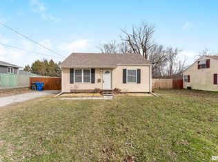 4006 26th St #A, Moline, IL 61265