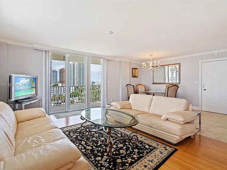 1 Las Olas Cir #809 — Photo 17