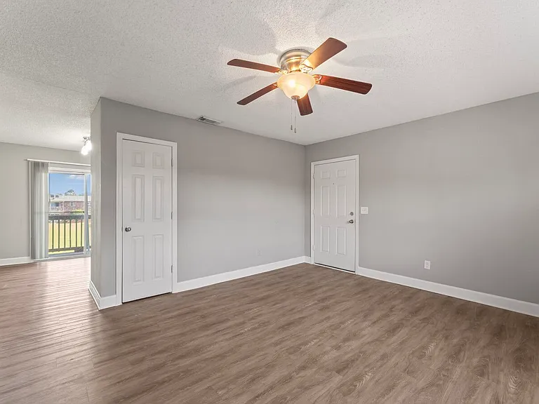 Sea Oats Apartments — Photo 20