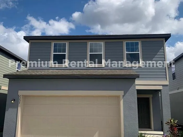 2257 Litchfield Loop — Photo 1