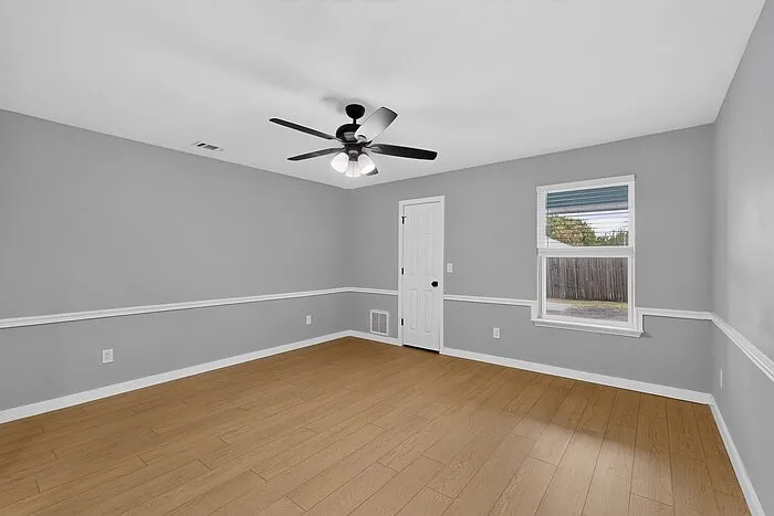 2200 Winona Dr — Photo 32