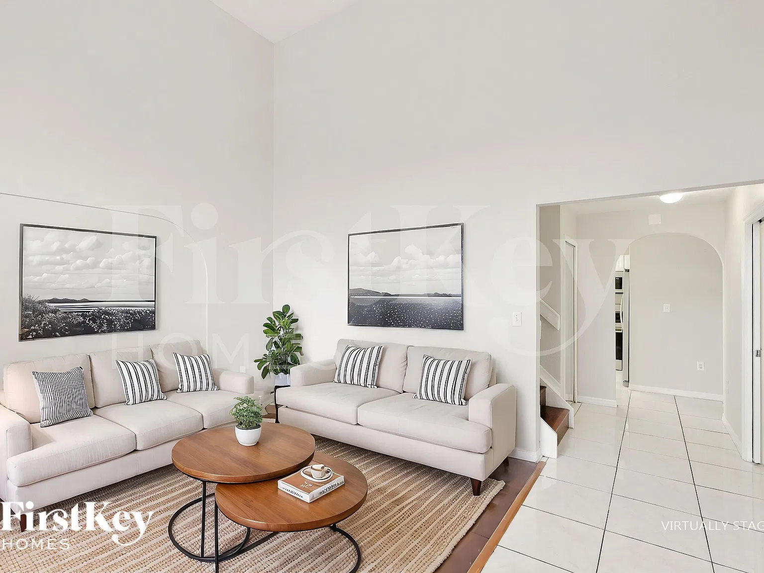 4 bed, 2.5 bath, 2556 sqft, $3,610 — Photo 4