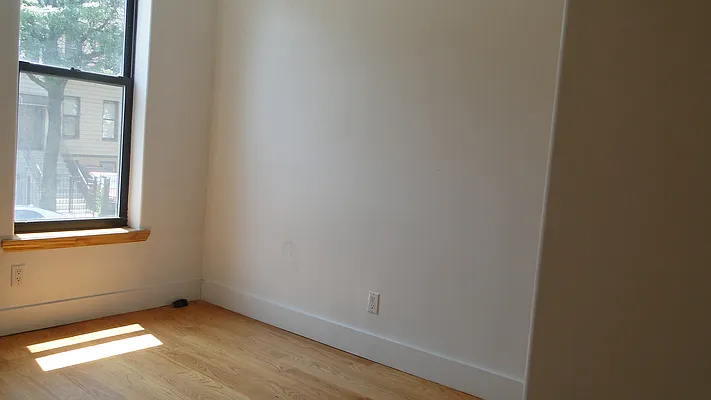 Rented by Elite NY Holdings | media 1