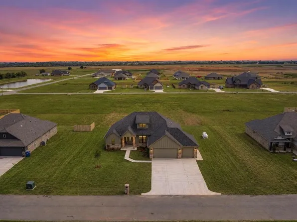 8622 Beth Ln, El Reno, OK 73036