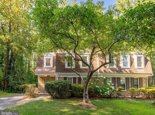 9956 Hemlock Woods Ln, Burke, VA 22015