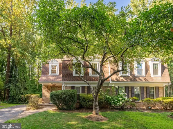 9956 Hemlock Woods Ln, Burke, VA 22015