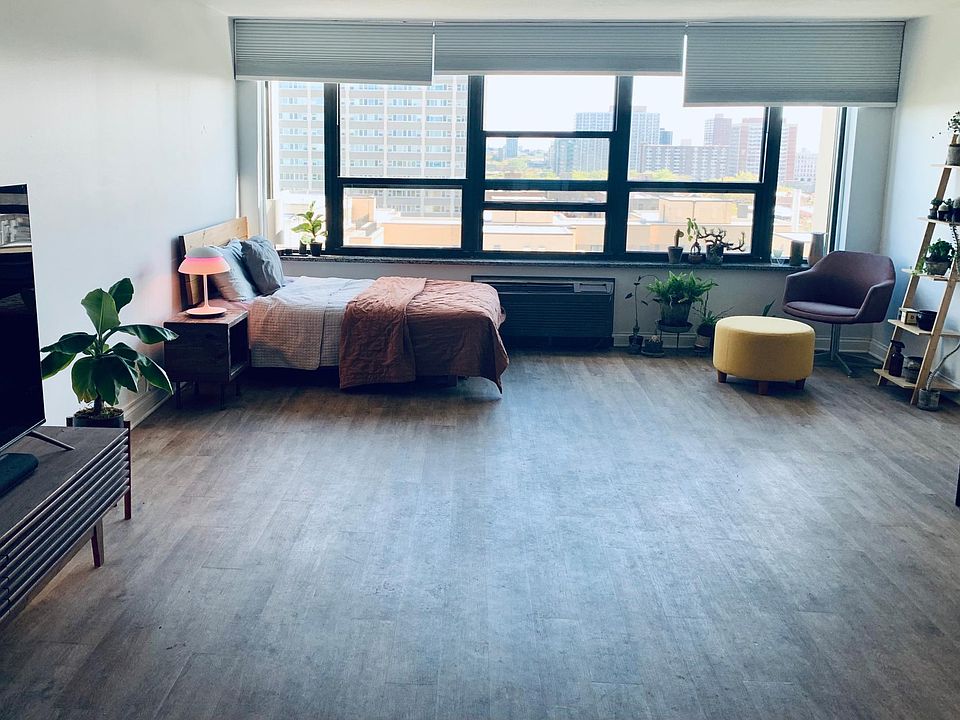 1st image of 5100 N Marine Dr APT 12C
