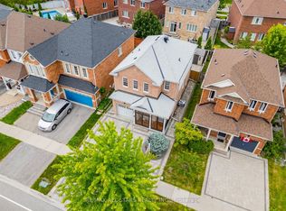 406 Reeves Way Blvd, Whitchurch Stouffville, ON L4A 0H3