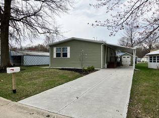 5 Festival Dr #FES05, Olmsted Falls, OH 44138