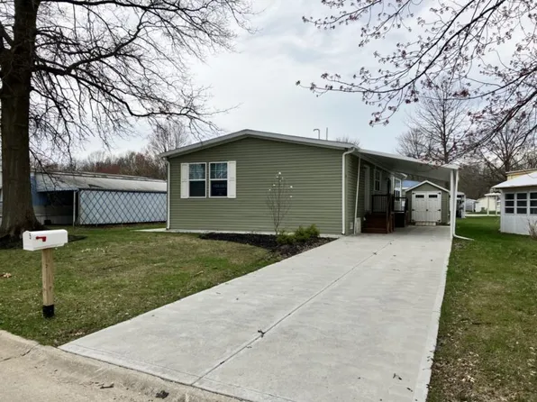 5 Festival Dr #Fes05, Olmsted Falls, OH 44138