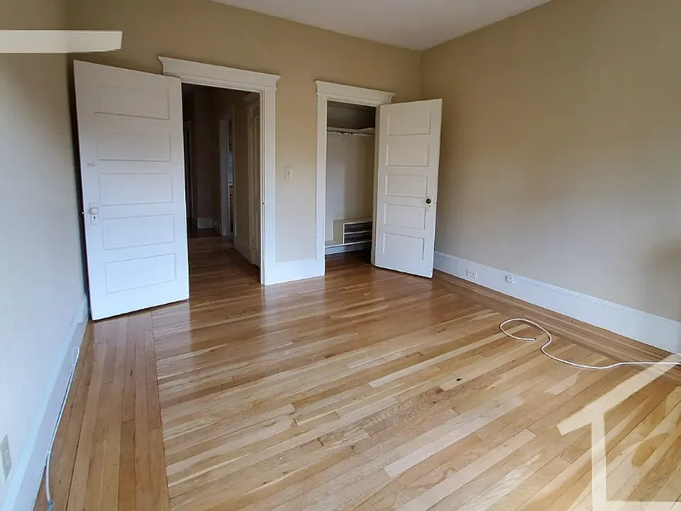 109 Saint Paul St #5