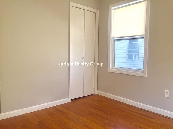 2nd image of 54 Carlisle St #1